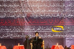 خطیب و سخنران حوزوی تصریح کرد: امروز ما باید جهانیان را با ابزار هنر و رسانه با معارف مکتب حسینی آشنا سازیم.